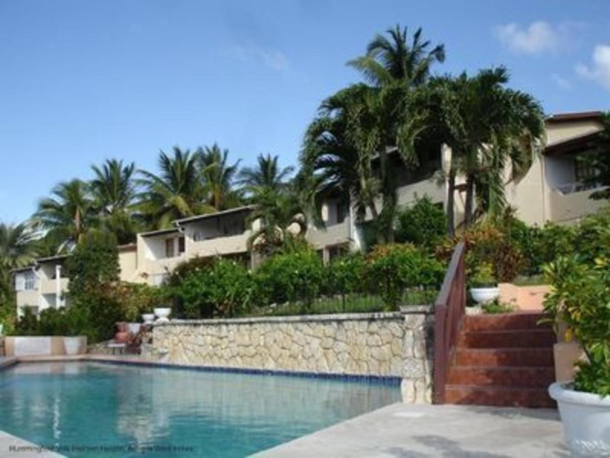 Attractive 2-Bed Apartment Stunning Sea View Dickenson Bay Exterior foto